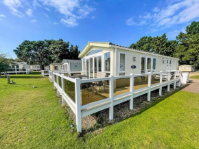 Stunning Lodge With A Lake View At A Haven Holiday Park In Norfolk Ref 11003Pl
